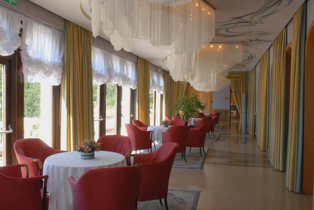 Grand Hotel Astoria Lavarone Kültér fotó