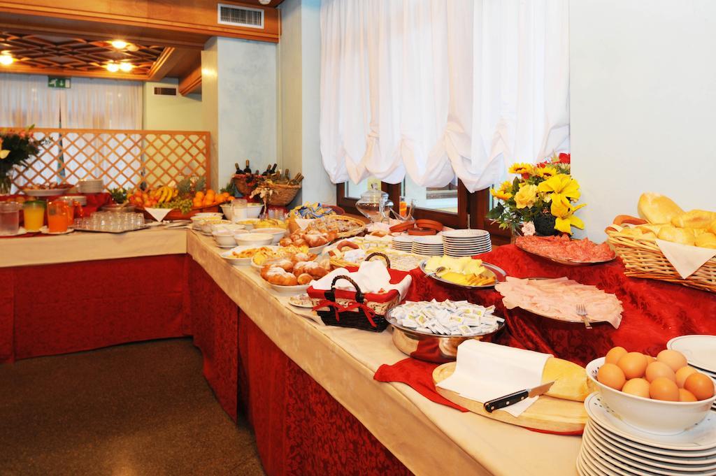 Grand Hotel Astoria Lavarone Kültér fotó
